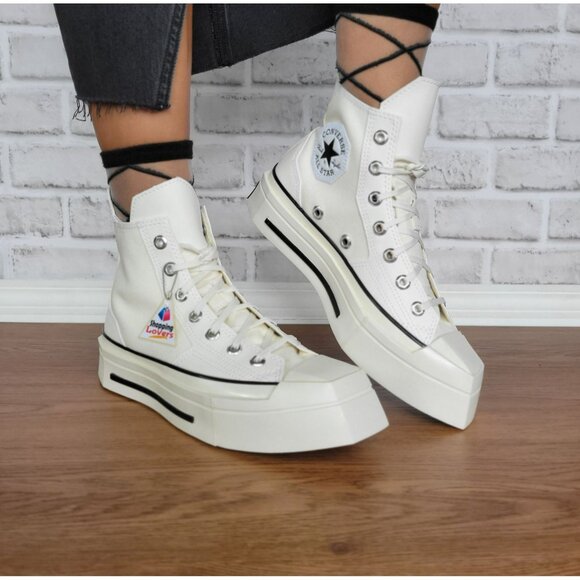 ⭐Converse Chuck 70 De Luxe Squared Hi Sz 8 Women's Shoes Sneakers White A06436C - Picture 1 of 11
